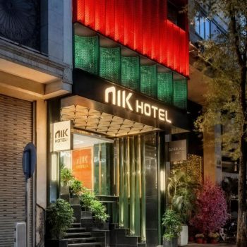 nik hotel thi sach 3
